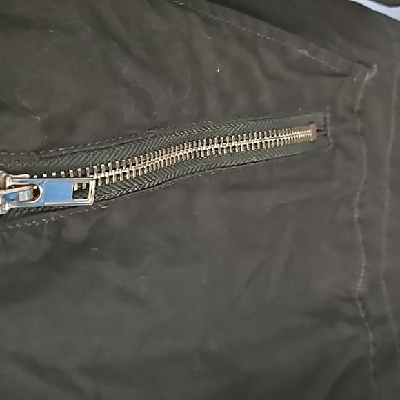 Denim 24/7 Olive Green Utility Jacket with Black Appliques & Tie Waist NWOT - Picture 8 of 12